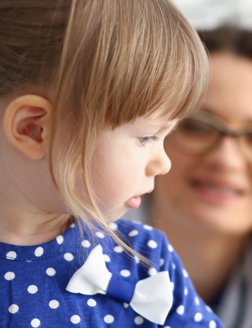 little-child-with-mother-pediatrician-reception